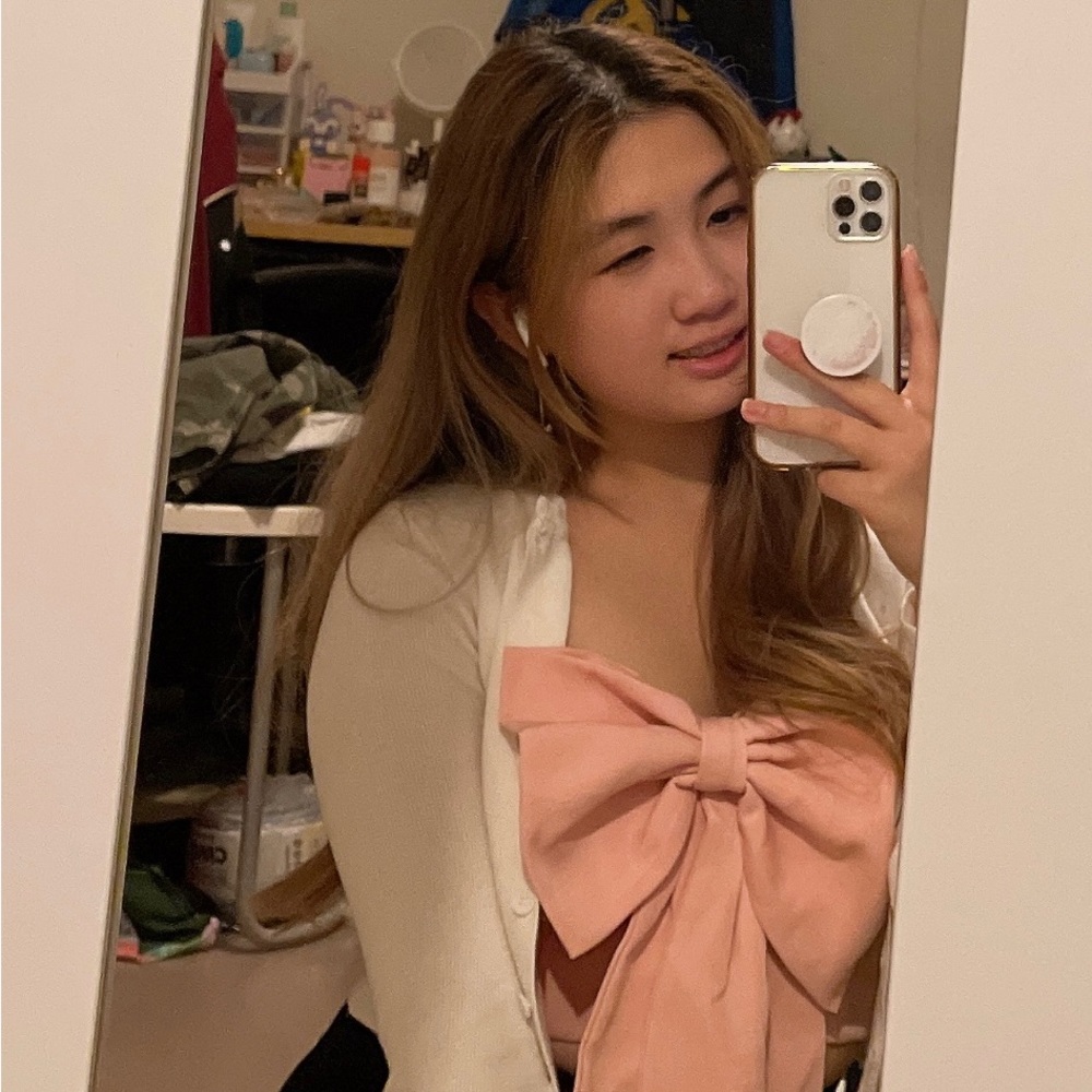 Meet your Posher, Alyssa